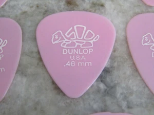 16 Dunlop Derlin 500 GITARRENPLEKTREN - 351 TYP IN PINK - HELL 0,46 mm - Bild 1 von 2