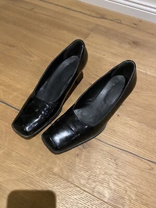 Pumps 37 Lavorazione Artigiana Lackleder Schwarz Made in Italy - Bild 1 von 4
