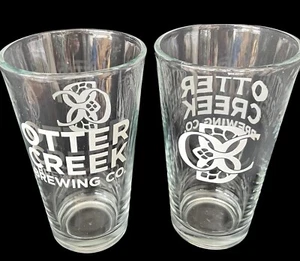 2 OTTER CREEK Beer Pint Glasses with White Logo OTTER CREEK BREWING CO. VERMONT - Picture 1 of 9