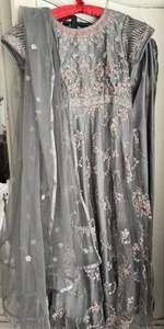 Asian Wedding Outfit; Grey with Pink & Silver Embroidery - Brand New Size M - Picture 1 of 7