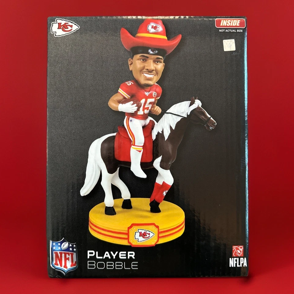 FOCO Patrick Mahomes Bobblehead With Warpaint Kansas City Chiefs NFL Riding