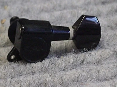 B.C Rich  Warlock, etc  Electric Guitar Bass  Side Tuner Tuning Peg Black - Image 1 of 3