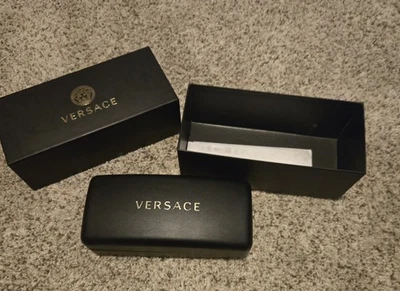 Estuche para gafas Versace negro con caja nuevo nunca usado  Foto 1 de 4