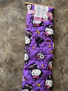 VIRAL Sanrio Hello Kitty Halloween Reversible Twin Quilted Blanket 60"x90" - Picture 1 of 3