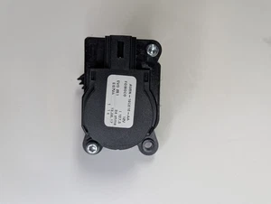 2017 Ford Focus ST Blend Door Motor Actuator AV6N-19E616-AA OEM - Bild 1 von 2