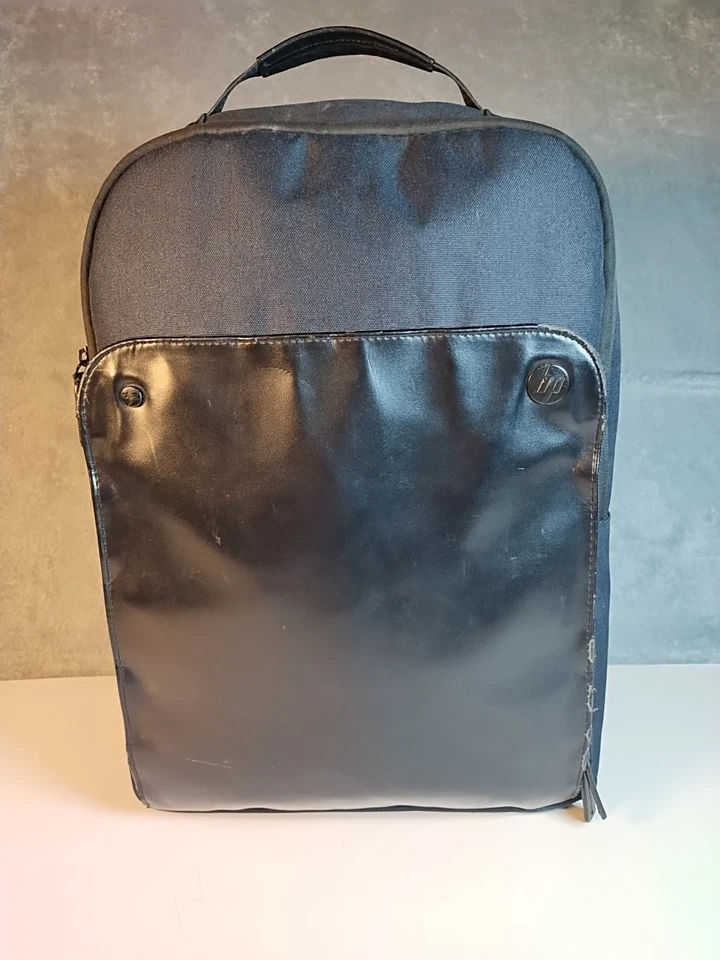 Mochila acolchada para juegos HP 17,3" para computadora portátil negra bolsillo protegido por RFID Foto 1 de 4