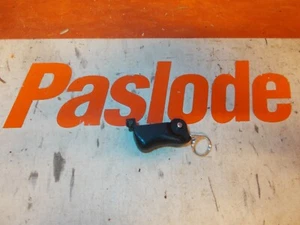 Parte Paslode # 901082 Trigger con montaggio a molla ora in TUTTO NERO - Foto 1 di 2