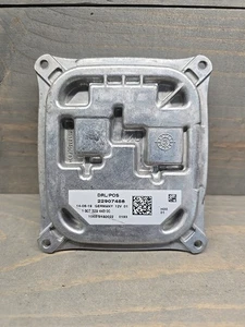 2014-2022 CADILLAC CTS CHEVY CAMARO HEAFLIGHT DRL MODULE BALLAST 22907456 OEM - Picture 1 of 6
