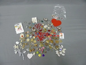 Großes Konvolut Knöpfe und Modeschmuck U3 - Bild 1 von 6