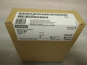 Siemens PLC 6ES7321-7BH01-0AB0 SIMATIC S7 300 SM321 Digital Input Module - Picture 1 of 8