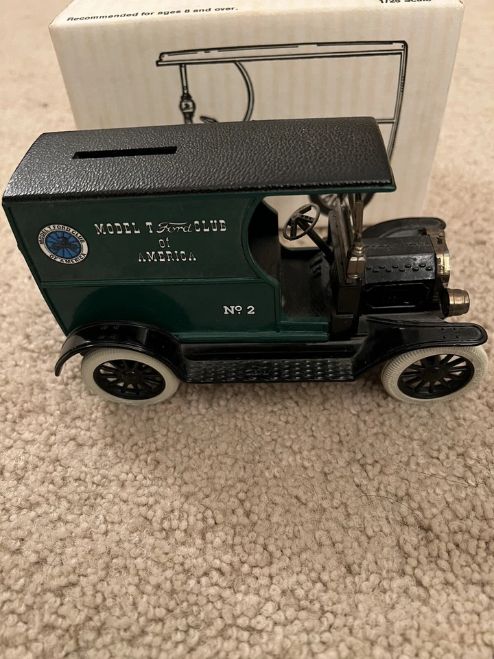 ERTL Ford Open Front Panel Side Truck Bank - MODEL T FORD CLUB EXCLUSIVE - w/key - Image 1 of 4