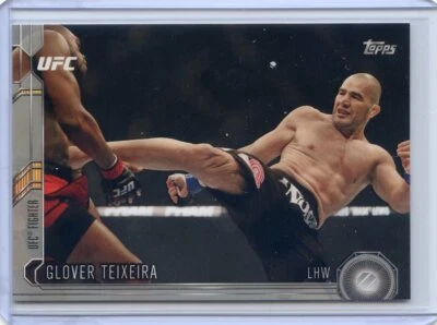 2015 TOPPS UFC CHRONICELS SILVER PARALLEL GLOVER TEIXEIRA #160 - Image 1 of 3