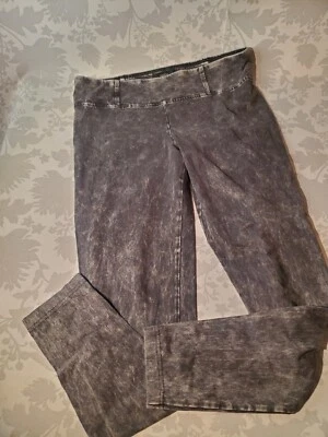 Leggings suaves Aritzia Talula lavado ácido tiro alto, negros/grises, grandes Foto 1 de 4