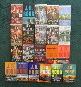 LOT 21 IN DEATH SERIES BY J.D. ROBB: NAKED/IMMORTAL/VENGEANCE IN DEATH ++ - Imagen 1 de 4