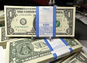 Una pila de billetes de un dólar 2017 A $1 CU-UNC - BLOQUE G/F (CHICAGO “G”) - Imagen 1 de 9