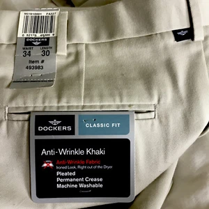 New Dockers Classic Fit Anti Wrinkle Khaki Pants Size 34X30 New W/Tag - Picture 1 of 5