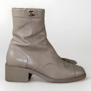Chanel 2022 Interlocking CC Logo Moto Boots Authentic Sz: 39.5 Old Money Style - Picture 1 of 16