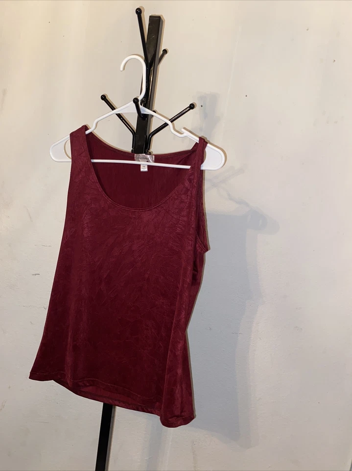 dress barn petite M sleeveless tank red - Image 1 of 1