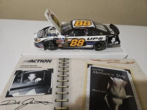Dale Jarrett #88 UPS 1:24 die cast 2005 Mothers Day UPS 1 0f 168 bank ACTION - Picture 1 of 14