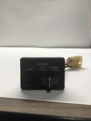 1981-1984 Toyota Cressida Cruise Control Switch Unit Panel OEM - Image 1 of 4