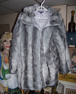 Abrigo Roaman's de piel sintética para mujer talla grande 18/20 Foto 1 de 4