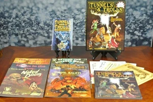 BOXED Set 5.5 TUNNELS & TROLLS #6201 6 MODULES Loomis NAKED DOOM City of Terrors - Picture 1 of 1