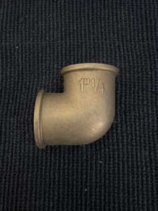 NEU 1-1/4" Bronze 90 Grad Doppelgewinde Winkel. - Bild 1 von 3