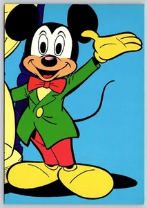 WALT DISNEY VINTAGE POSTCARD Mickey Mouse D32 Italy Clown Makeup Unposted - Picture 1 of 2