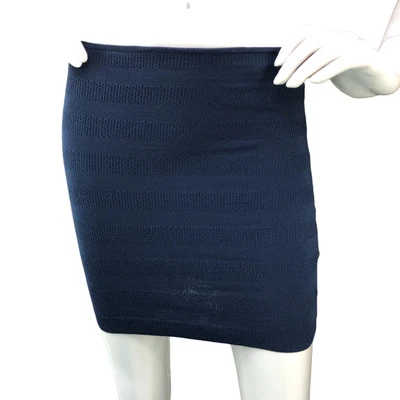 Mini-saia curta elástica azul marinho Torn By Ronny Kobo feminina tamanho XS bandagem  - Imagem 1 de 4