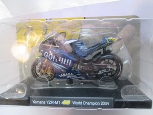VALENTINO ROSSI YAMAHA YZR-M1 #46 WORLD CHAMPION 2004 1-18 SCALE MODEL - Picture 1 of 1