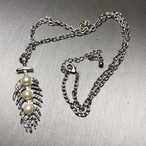 Silver Tone Feather w/ Pearl Pendant Necklace - Picture 1 of 5
