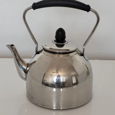 Cuisinart Whistling Tea Kettle Stainless Steel 2 Qt BA-170 - image 1 of 4