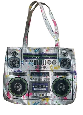 Justice Mix посылка аудио Couture бумбокс кассетное радио наплечная сумка с короткими ручками 16 x 12 - Изображение 1 из 4