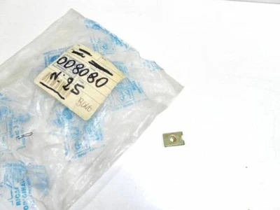 Porca de clipe Piaggio Vespa 4,2 mm 11x16 mm CM017408 - Imagem 1 de 4