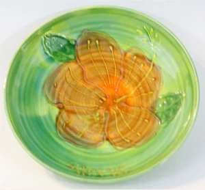 Kunstkeramik Schüssel 5,75" handgefertigt weißer Ton St Kitts Hibiskus Blume signiert Vintage - Bild 1 von 4