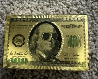 Never Used Las Vegas $100 Gold Foil Playing Cards. Las Vegas Souvenir - Image 1 of 4