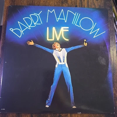 Barry Manilow – Live - 1977 Arista AL8500 - 2LP Vinyl Record - VG+ All Over Foto 1 de 4
