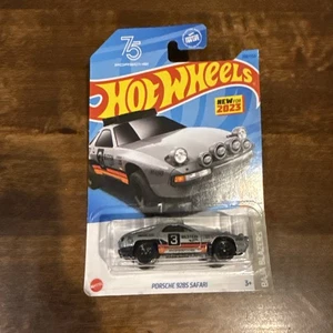 Hot Wheels Baja Blazers Porsche 928S Safari 208/250 75th NEW - Picture 1 of 3