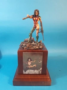 Figura femenina pintada Andrea Miniatures FAKK 2 80mm - Imagen 1 de 8