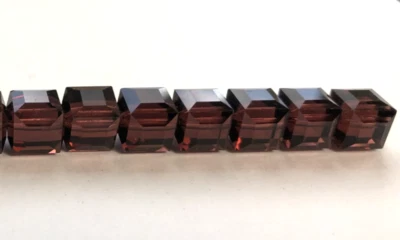 Swarovski Crystal Cubes 4mm (288 pcs) Burgundy #5601 - Image 1 of 3