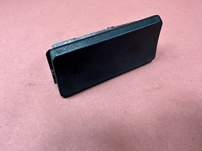 Cenicero negro consola central Porsche 928 (84-95) OEM #84149 Foto 1 de 4