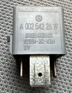Original Mercedes Siemens A0025422619 Genuine V23134-J52-X361 Gray Relay OEM d5 - Bild 1 von 3