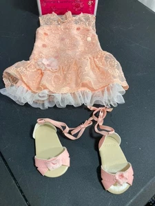 American Girl Truly Me pfirsichfarben schimmernd & Spitze Partykleid mit Schnürung Sandalen in Box - Bild 1 von 8