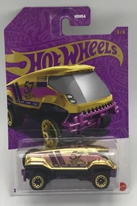 Hot Wheels 2025 Pearl & Chrome 57th Anniversary CHASE Baja Bison T5 - Picture 1 of 4