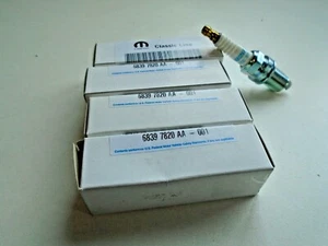 Genuine Mopar Classic Line 4 x Spark Plugs 68397820AA Fiat Doblo I, Panda, - Picture 1 of 3