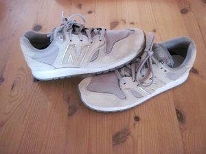 Damen New Balance 520-Sneaker Gr.38 (beige-grau) guter Zustand. - Bild 1 von 9