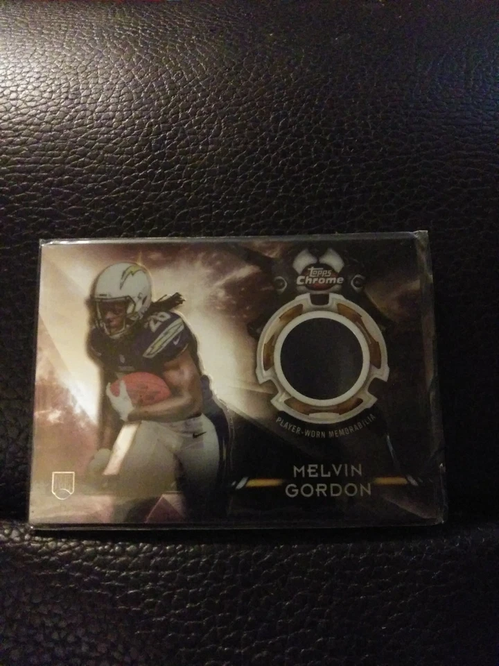 Melvin Gordon 2015 Topps Valor Player Worn Memorabilia Rookie Card  - Image 1 of 2