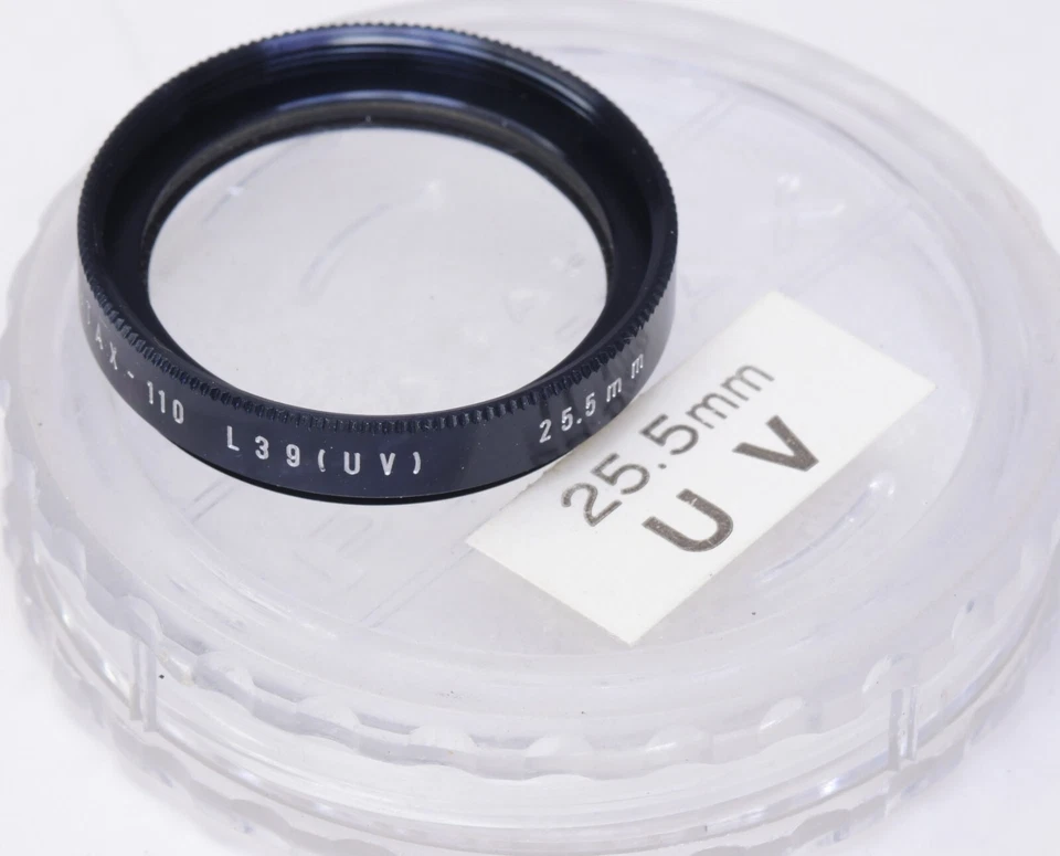 PENTAX-110 25.5mm L39 (UV) for 24mm lens + Case  - Image 1 of 1