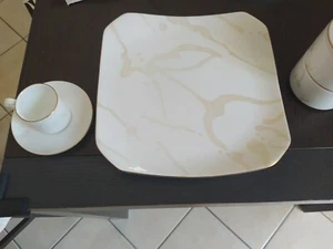Domino Margot Gold da 12 Fine Bone China servizio - Foto 1 di 10