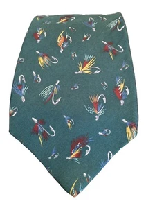 Vintage Alynn Men’s Green 100% Silk “Gone Fishing” Tie Fly Fishing Lures Hooks - Picture 1 of 7